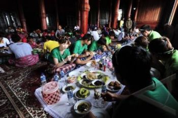 Bukittinggi Gelar "Makan Bajamba" Peringati HJK