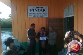 Ani Yudhoyono resmikan 27 rumah pintar