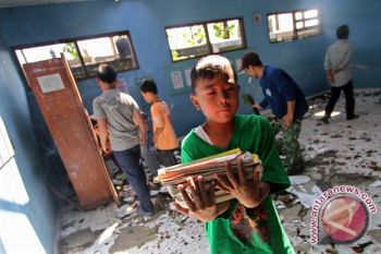 Kemdikbud: 100.000 ruang belajar rusak
