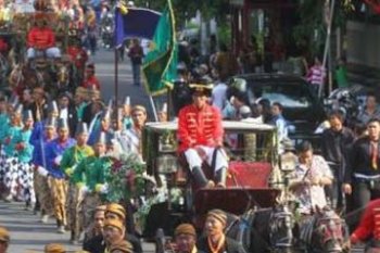 KIRAB AGUNG JUMENENGAN