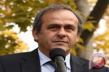 Platini Favoritkan Spanyol dan Jerman      