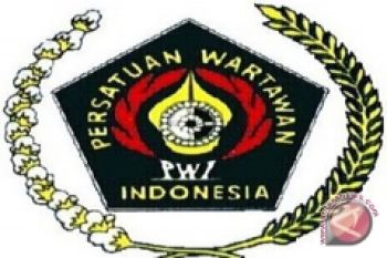 PWI  Sulut : Wartawan jangan jadi korban Pilkada 