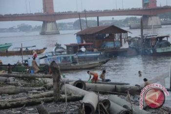Warga Lubuklinggau hanya gunakan air sungai