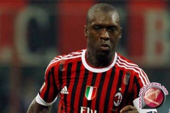   Seedorf Tinggalkan AC Milan       