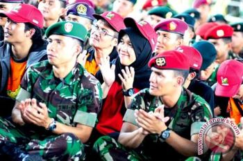 Pengibaran Merah Putih di perbatasan Indonesia-Malaysia