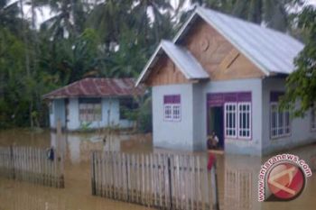 Hujan 12 Jam sebagian Manado terendam air 
