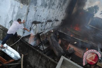 Tiga unit rumah hangus terbakar 