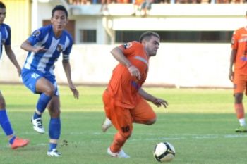 Kalahkan PSPS 