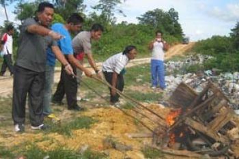 Distanak Natuna Temukan Daging Ayam Tak Layak