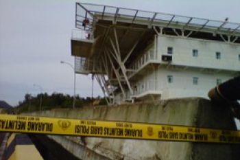 Kapal Aussie Terbawa Arus 500 Meter
