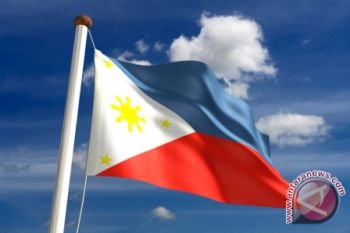 Filipina Pecat 31 Pejabat         