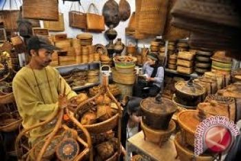 Omzet pedagang kerajinan Bantul selama liburan meningkat