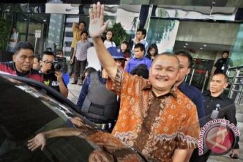 Alex-Nono belum tentukan arah suara 