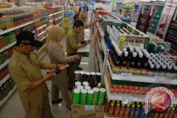Pemerintah setempat waspadai penjualan makanan kedaluarsa
