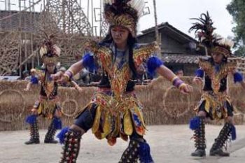 FESTIVAL LIMA GUNUNG
