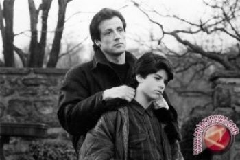Stallone Ingin Anaknya Tenang