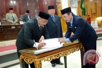 DPRD Sumsel sampaikan rekomendasi LKPJ Gubernur 