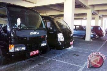 Legislator: kebijakan pengadaan mobil dinas tidak populis 