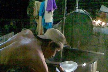 Ukuran tahu dikurangi karena harga kedelai naik