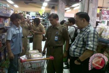 Makanan Tanpa Izin Masih Beredar