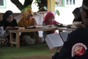 Semangat para santri menghapal Al-Quran 