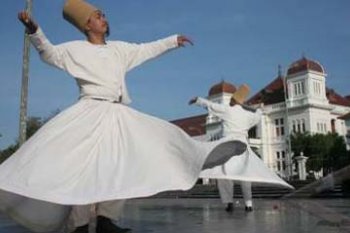 TARI SUFI WHIRLING