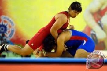 Pegulat Jateng Incar Dua Emas PON 2012