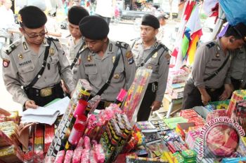 RAZIA PETASAN DAN KEMBANG API