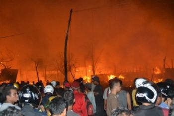 Kebakaran di Jalan Rajawali