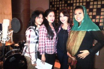 Puan Rekaman Lagu "Namanya Juga Jakarta"