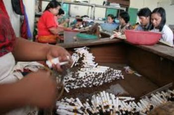 Jumlah Buruh Rokok di Kudus Turun Drastis