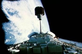 Satelit Palapa Cerita Sukses Kolaborasi Triple Helix