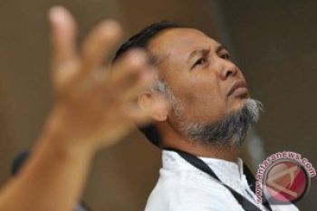 Pemeriksaan tersangka kasus simulator tunggu evaluasi KPK