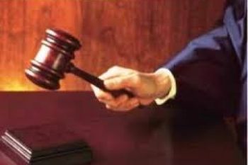 Minta Pengacara, Sidang Iwan Walet Ditunda