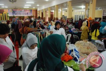 Wakil Gubernur Sumsel buka pasar murah 