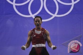 Triyanto Raih Perak Dari Cabang Angkat Besi   