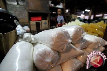Disperindag tomohon jamin tersedia bahan pokok