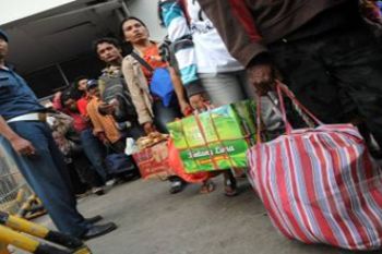 ANTISIPASI LONJAKAN PENUMPANG