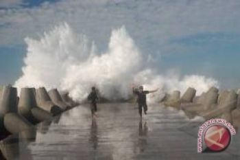 Pantai Glagah Harus Sumbang Retribusi Rp200 Juta    