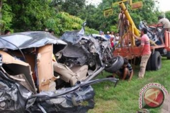 Pria Vermont Ditangkap Usai Gilas Mobil Polisi   