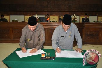 Dewan dan Pemprov Sepakati KUA-PPAS P-APBD 2012