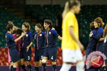 Final sepak bola putri pecahkan rekor penonton 