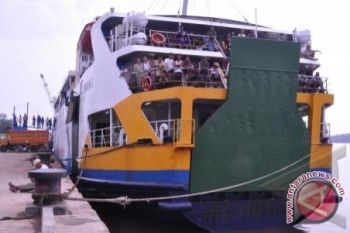 Pemudik Lewat Laut Di Palu Masih Sepi 