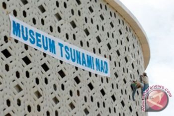 Masyarakat Pantai Selatan Santai Hadapi Tsunami