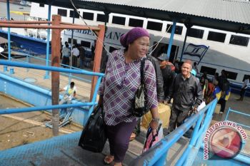 Kapal penyeberangan Palembang-Muntok sepi