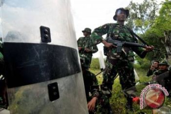 Polri dan TNI tangkal terorisme dengan patroli