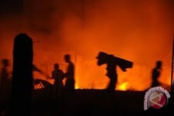 Pengusaha bantu korban kebakaran 