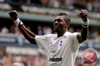 Spurs rekrut Adebayor dari Manchester City