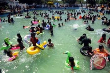 Kampung Cikole Dipenuhi Pengunjung  