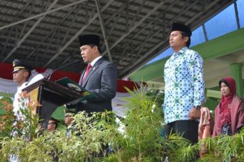 DPRD HARAPKAN KNPI HADIR PADA UPACARA HUT RI